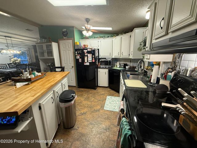 7405 Western Circle Drive, Brooksville, FL 34613
