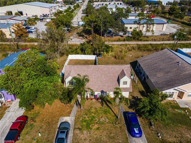 7393-7385 Albany RD, Fort Myers, FL 33967
