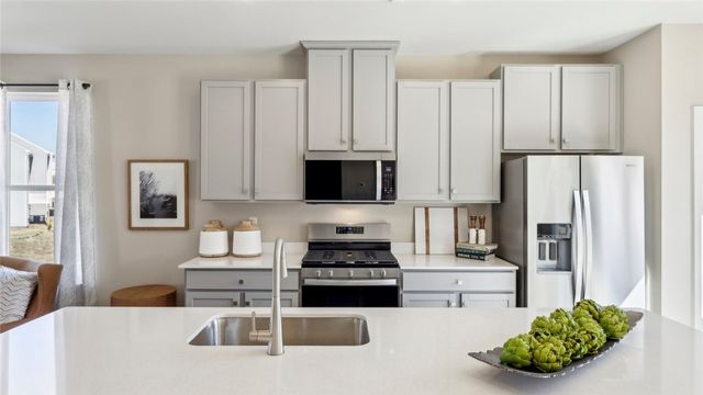 765 Olivia St, Collier Twp, PA 15205