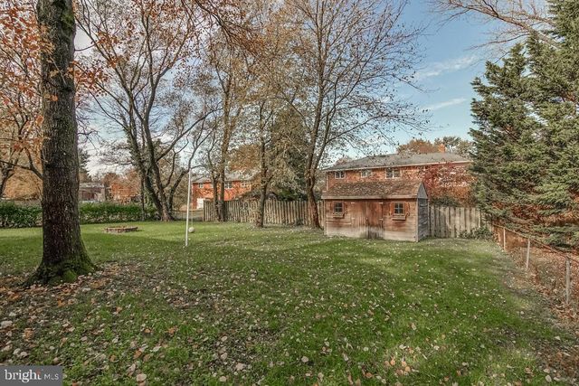 6306 YELLOWSTONE DR, Alexandria, VA 22312