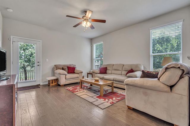 711 Rolling Oak DR 123, Round Rock, TX 78664