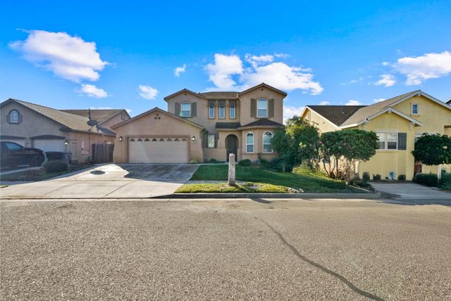 3258 Lemmons St, Riverbank, CA 95367