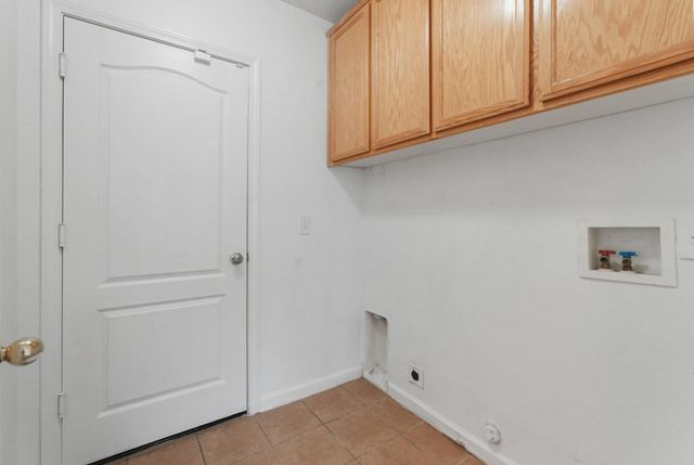 3258 Lemmons St, Riverbank, CA 95367