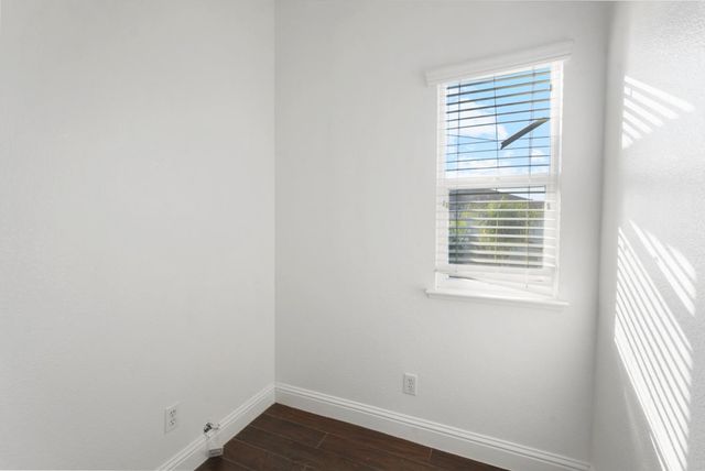 3258 Lemmons St, Riverbank, CA 95367