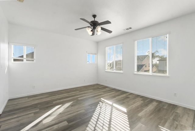 3258 Lemmons St, Riverbank, CA 95367