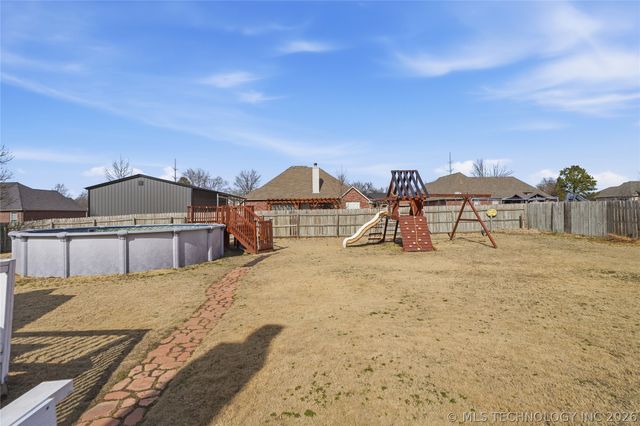 21621 E 105th Street S, Broken Arrow, OK 74014
