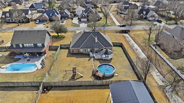 21621 E 105th Street S, Broken Arrow, OK 74014