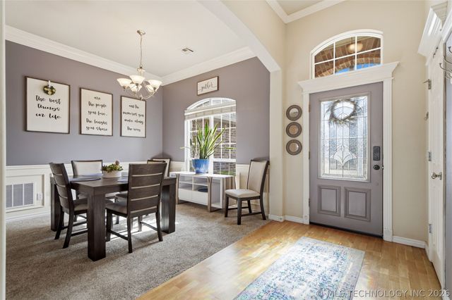 21621 E 105th Street S, Broken Arrow, OK 74014