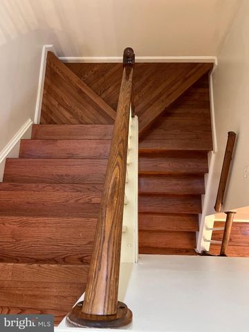 33 HIDDENCREEK CT, Owings Mills, MD 21117
