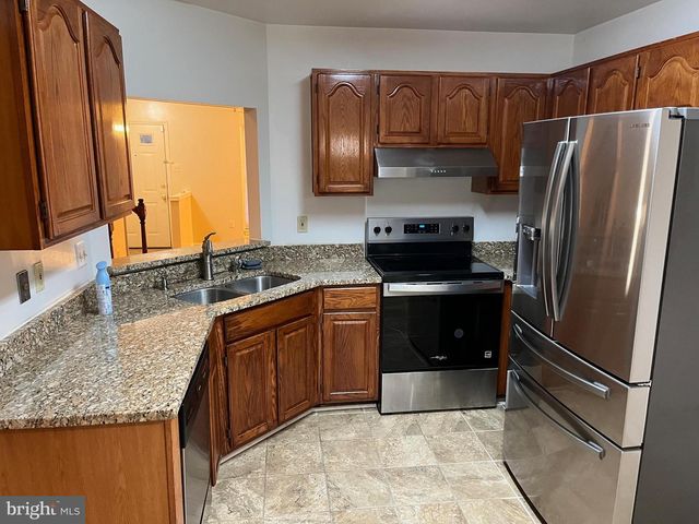 33 HIDDENCREEK CT, Owings Mills, MD 21117