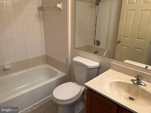 33 HIDDENCREEK CT, Owings Mills, MD 21117