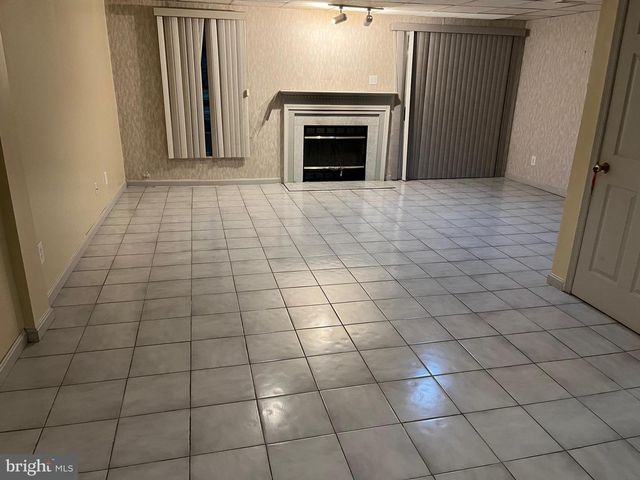 33 HIDDENCREEK CT, Owings Mills, MD 21117