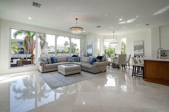2530 NE 31ST Court, Lighthouse Point, FL 33064