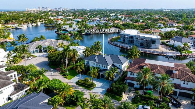 2530 NE 31ST Court, Lighthouse Point, FL 33064