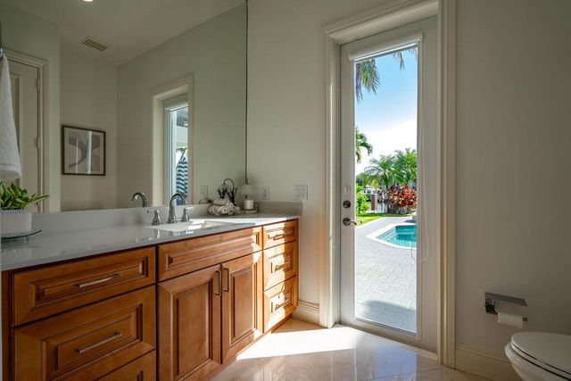 2530 NE 31ST Court, Lighthouse Point, FL 33064
