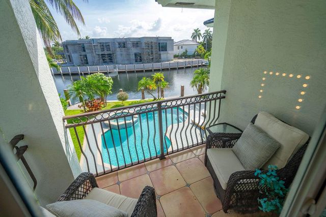 2530 NE 31ST Court, Lighthouse Point, FL 33064