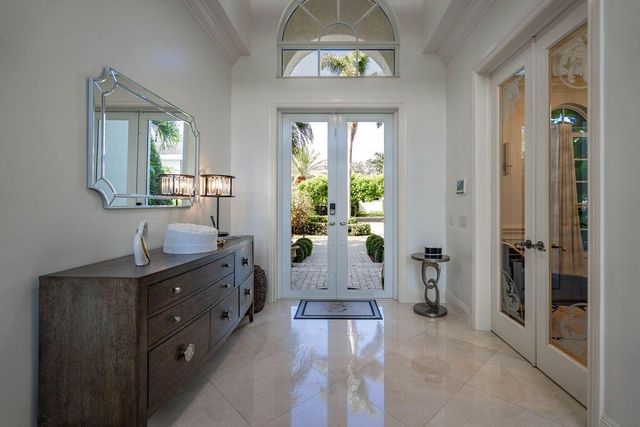 2530 NE 31ST Court, Lighthouse Point, FL 33064