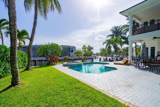 2530 NE 31ST Court, Lighthouse Point, FL 33064