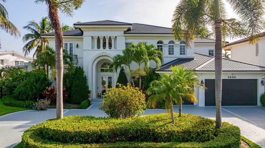 2530 NE 31ST Court, Lighthouse Point, FL 33064