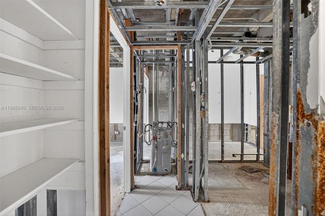 6060 S Falls Cir Dr 306, Lauderhill, FL 33319