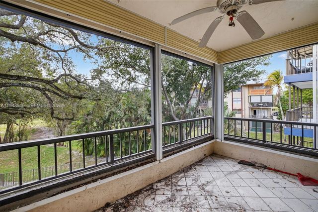 6060 S Falls Cir Dr 306, Lauderhill, FL 33319