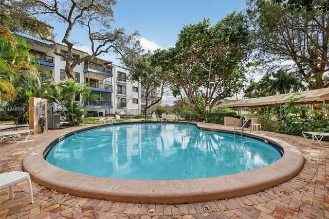 6060 S Falls Cir Dr 306, Lauderhill, FL 33319