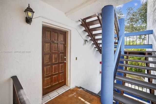 6060 S Falls Cir Dr 306, Lauderhill, FL 33319