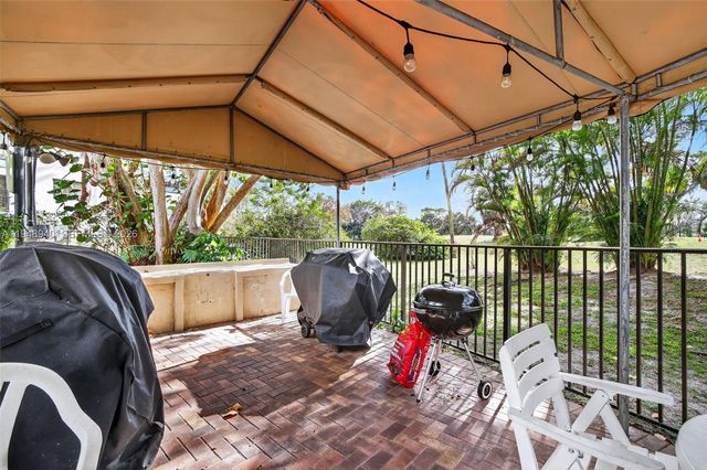 6060 S Falls Cir Dr 306, Lauderhill, FL 33319