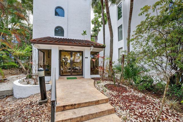 6060 S Falls Cir Dr 306, Lauderhill, FL 33319