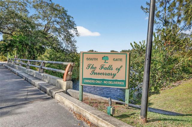 6060 S Falls Cir Dr 306, Lauderhill, FL 33319