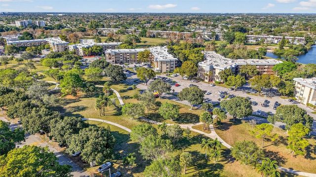 6060 S Falls Cir Dr 306, Lauderhill, FL 33319