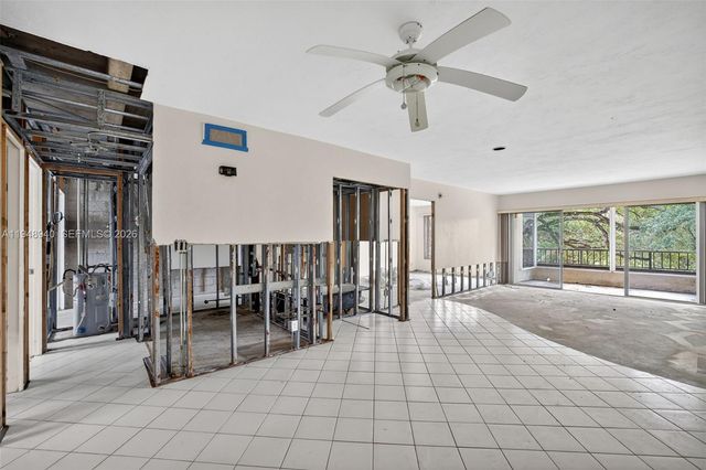 6060 S Falls Cir Dr 306, Lauderhill, FL 33319