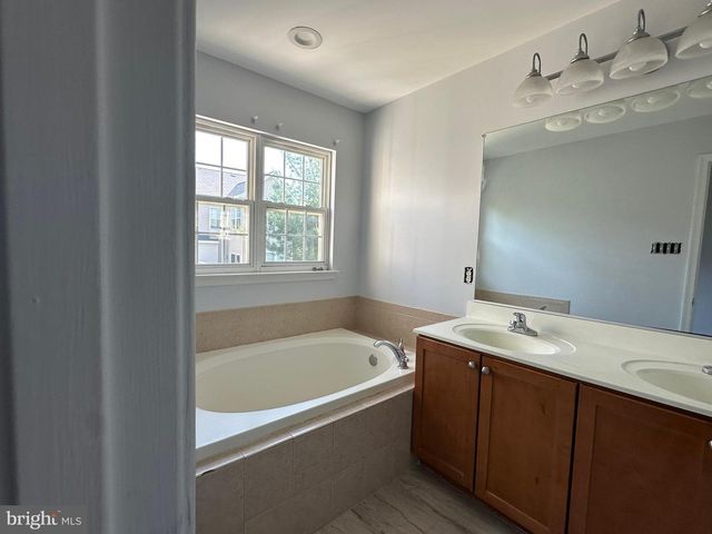 8458 CHARMED DAYS, Laurel, MD 20723