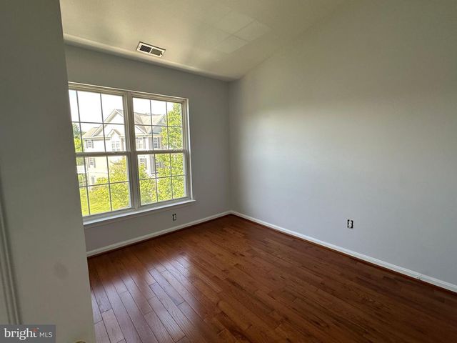 8458 CHARMED DAYS, Laurel, MD 20723