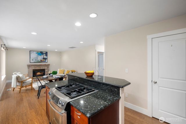 706 Bremerton Place NE, Renton, WA 98059