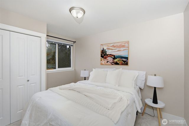 706 Bremerton Place NE, Renton, WA 98059