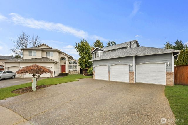 706 Bremerton Place NE, Renton, WA 98059
