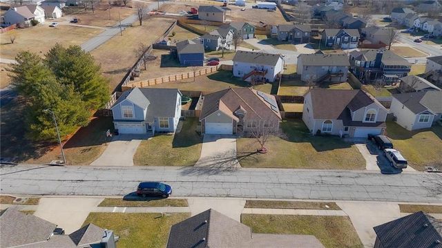 915 N Cochise Drive, Independence, MO 64056