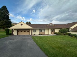 9221 St Andrews Circle, Klamath Falls, OR 97603