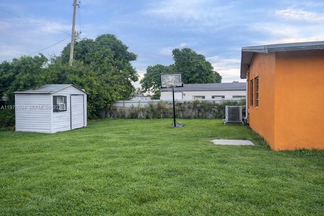 631 Jann Ave, Opa-locka, FL 33054