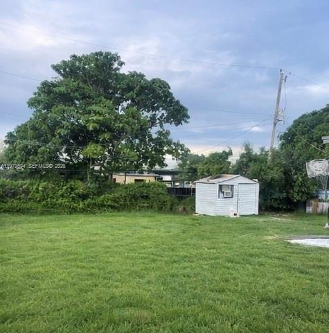 631 Jann Ave, Opa-locka, FL 33054