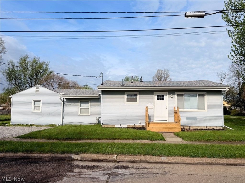 2014 Pole Avenue, Lorain, OH 44052