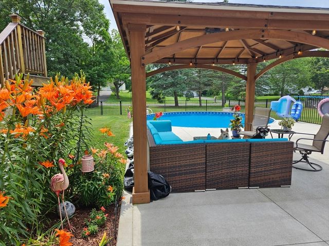 67 Boynton Avenue, South Hadley, MA 01075