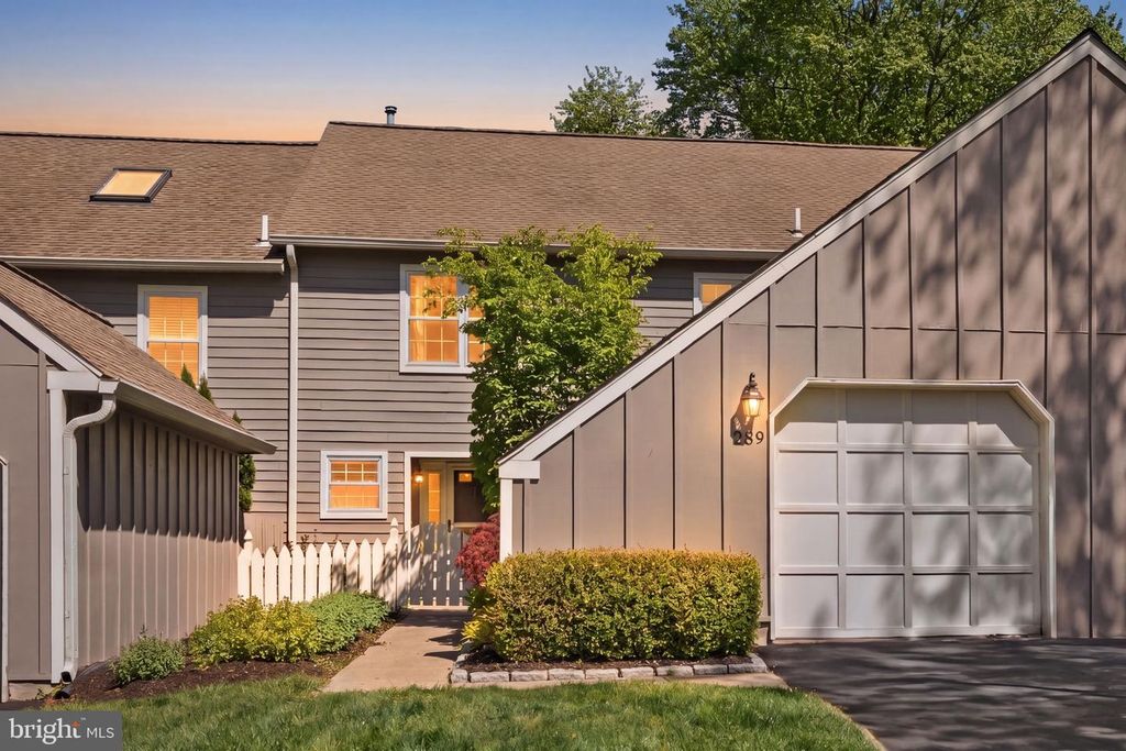 289 TULIP TREE CT, Blue Bell, PA 19422