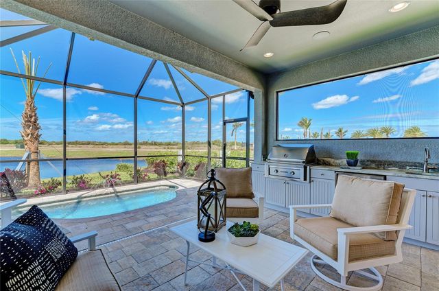 264 VAN GOGH COVE, Bradenton, FL 34212
