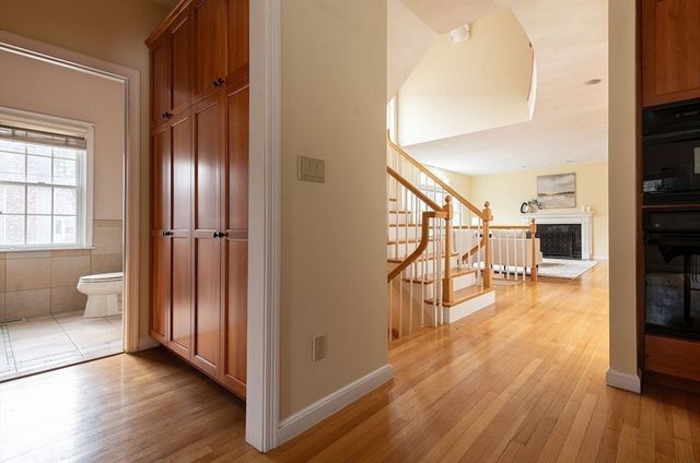 21 Bryant Rd, Lexington, MA 02420