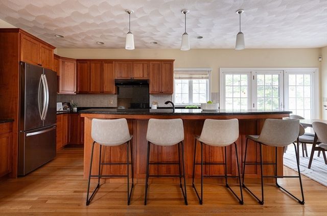 21 Bryant Rd, Lexington, MA 02420