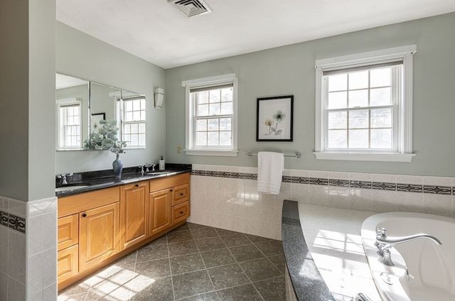 21 Bryant Rd, Lexington, MA 02420