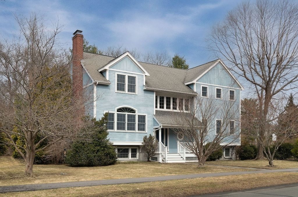 21 Bryant Rd, Lexington, MA 02420