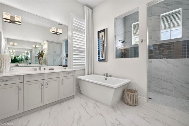 14179 Charthouse CT, Naples, FL 34114